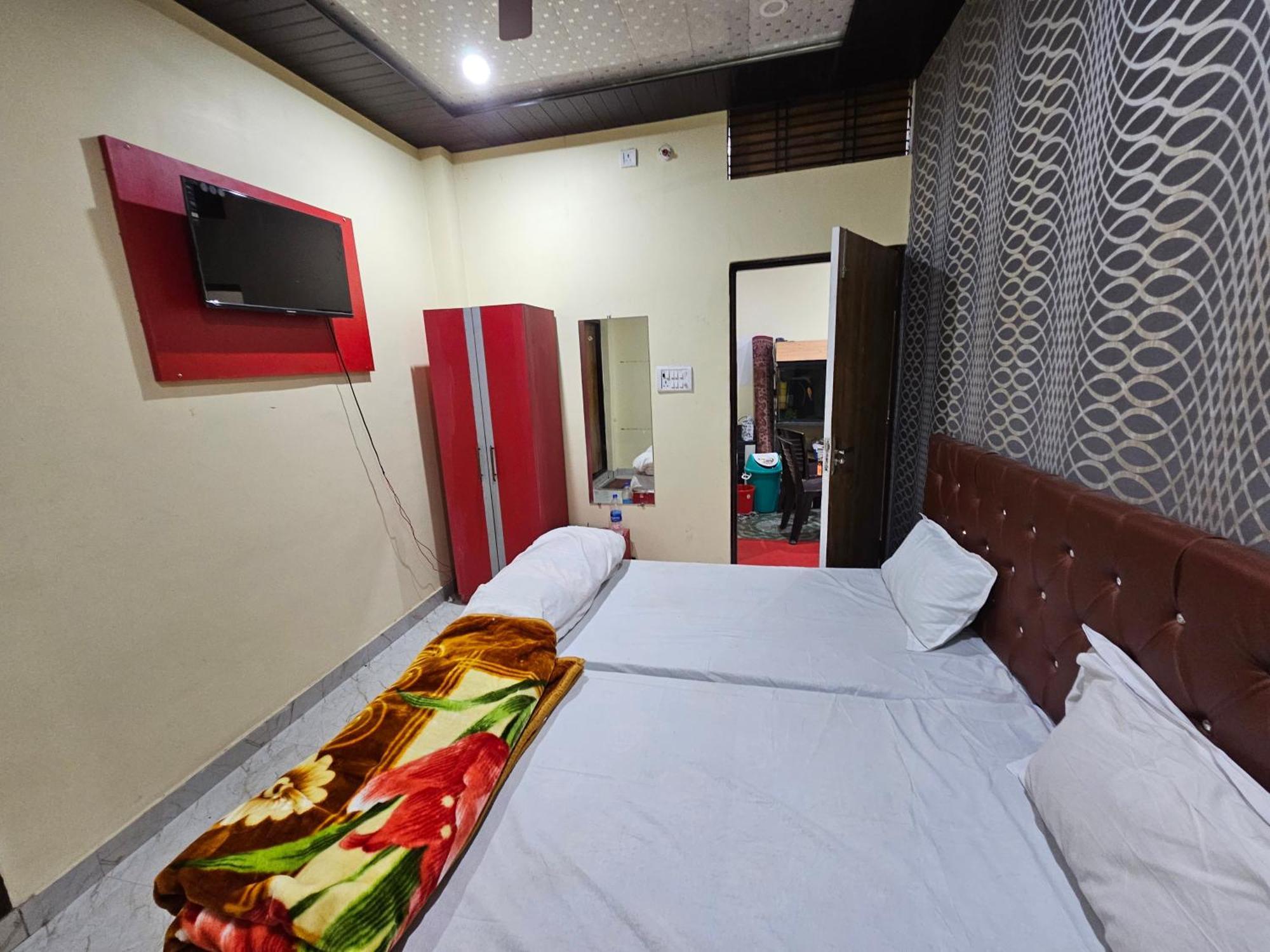 Hotel Kalika P Guest House バラナシ エクステリア 写真